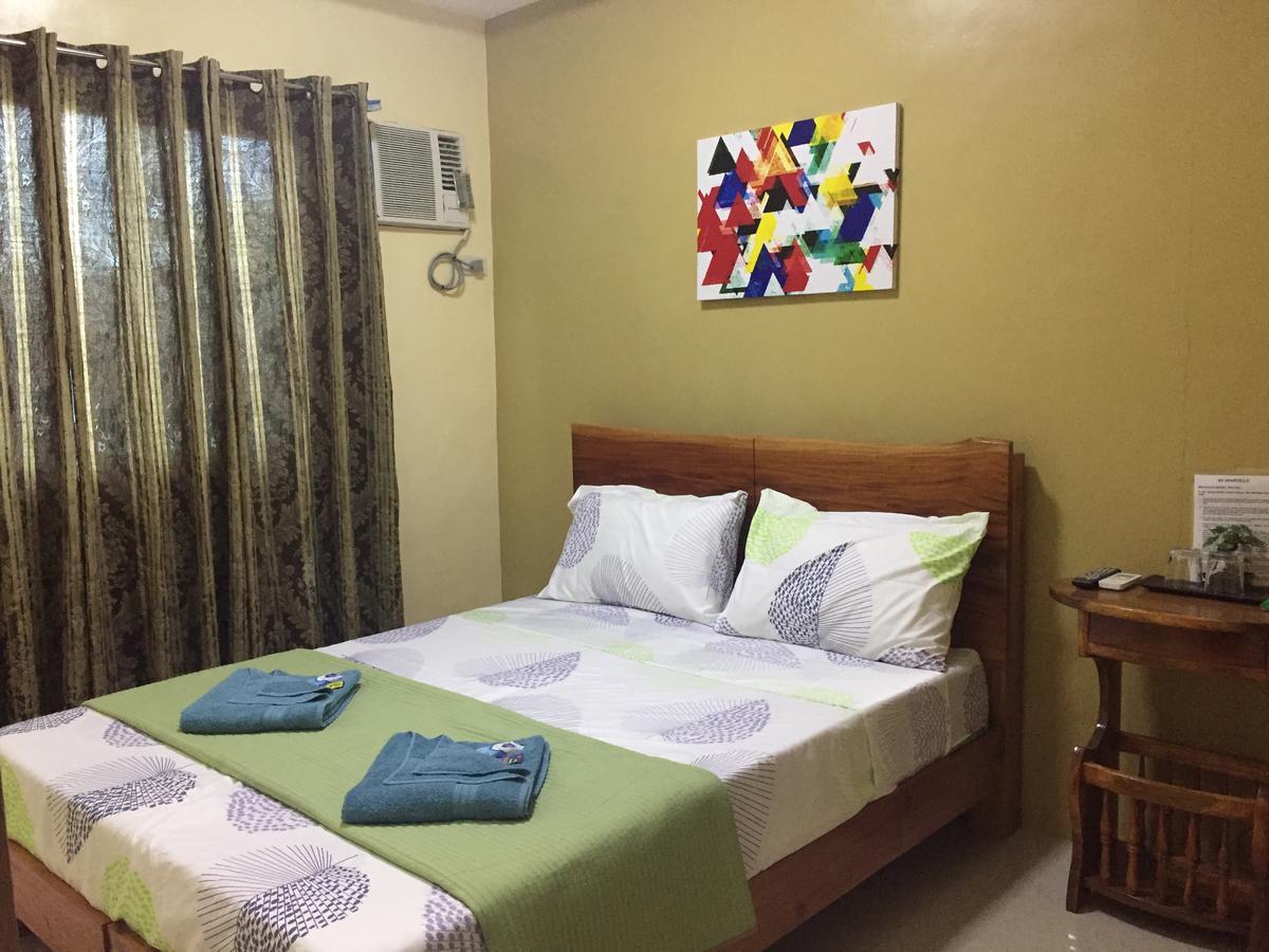 Hostel Ea Apartelle - Metro Vigan