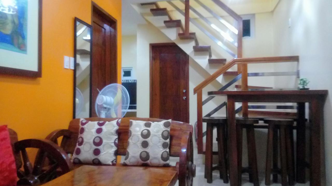 Hostel Ea Apartelle - Metro Vigan